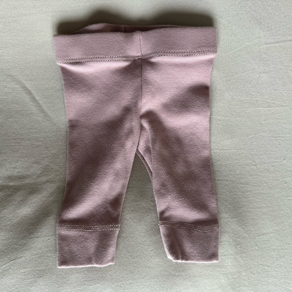 Soft Pink Knit Leggings with Tapered Legs